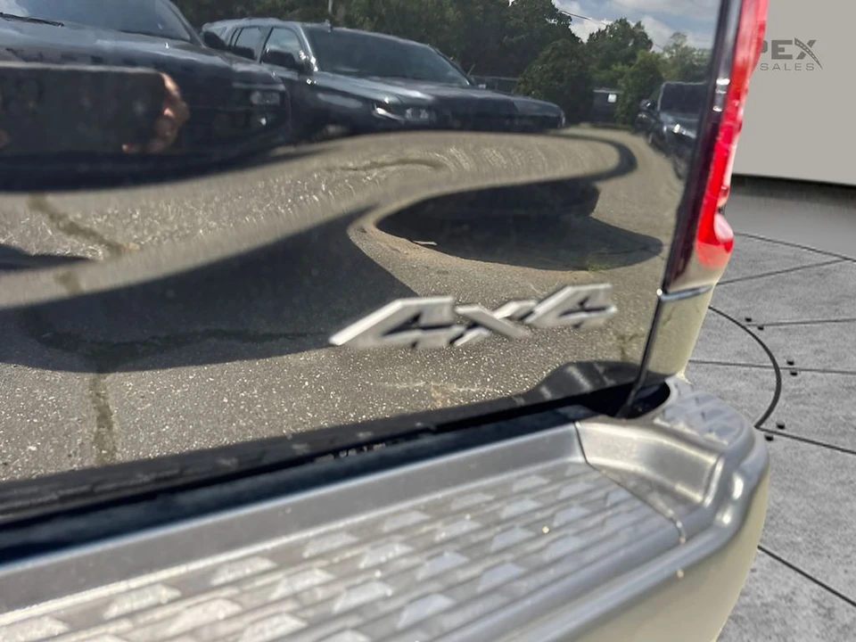 2025 Ram 2500 - Image 27 of 31