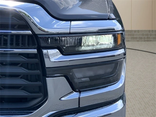 2025 Ram 2500 - Image 10 of 12