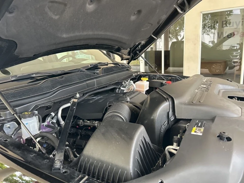 2025 Ram 2500 - Image 9 of 12