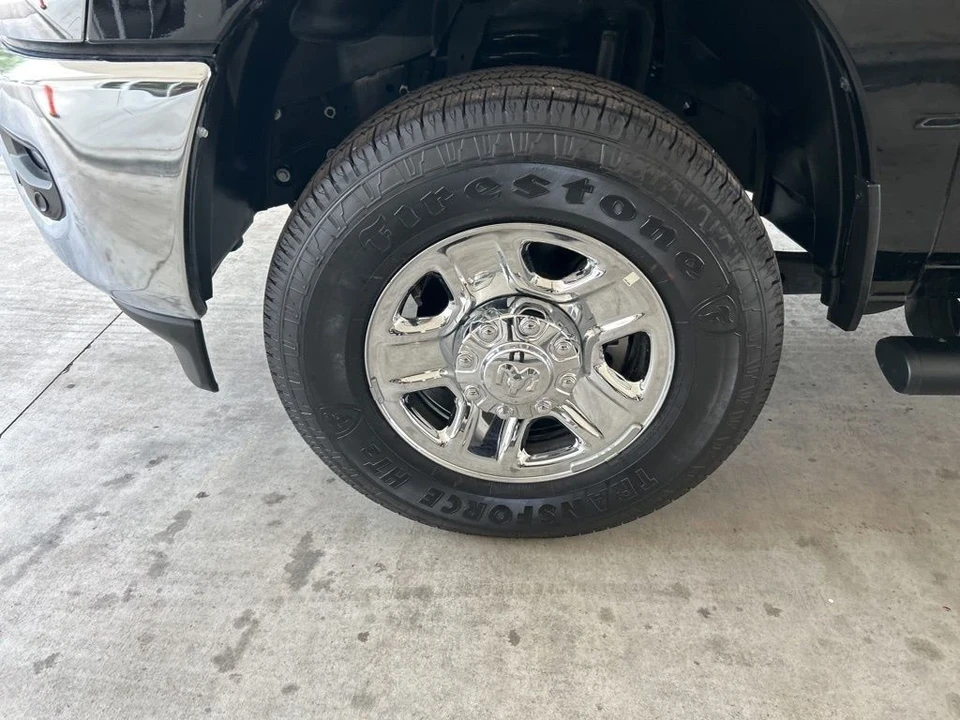 2025 Ram 2500 - Image 11 of 12
