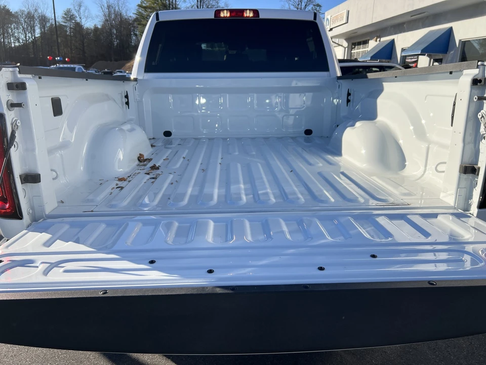 2025 Ram 2500 - Image 10 of 12
