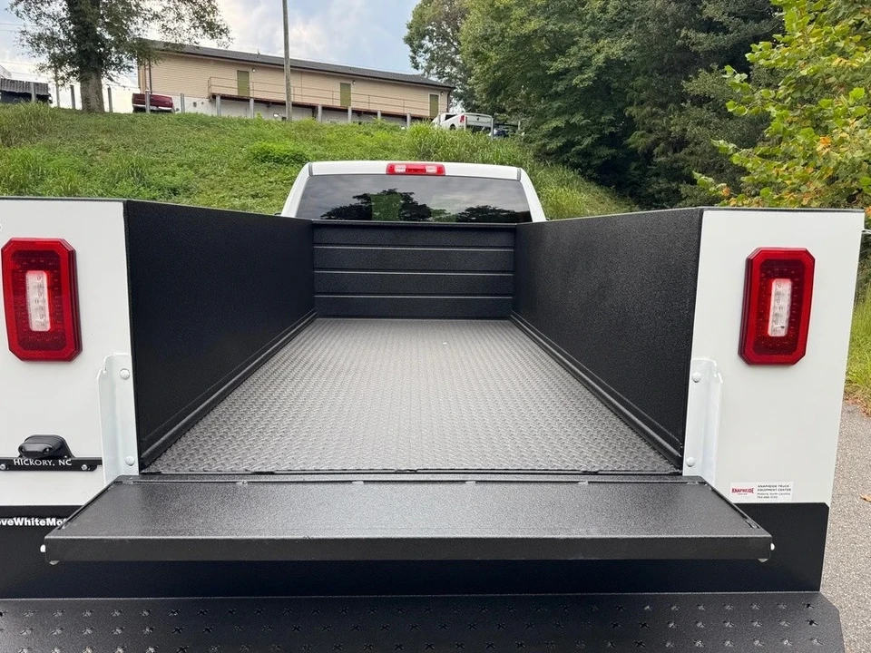 2025 Ram 2500 - Image 10 of 21