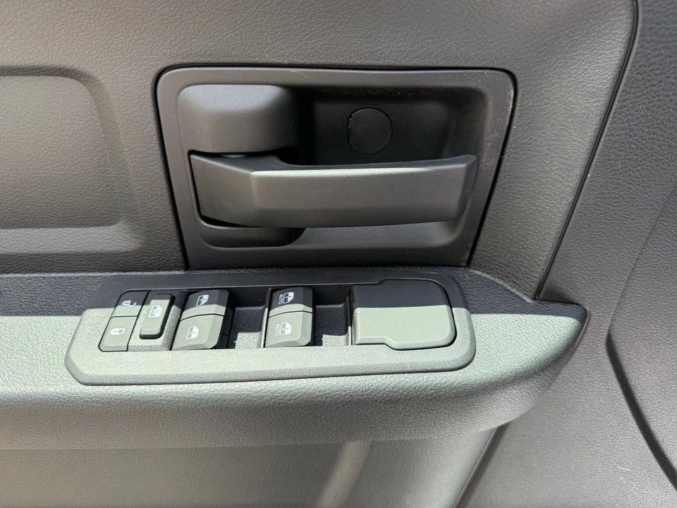 2025 Ram 2500 - Image 16 of 21