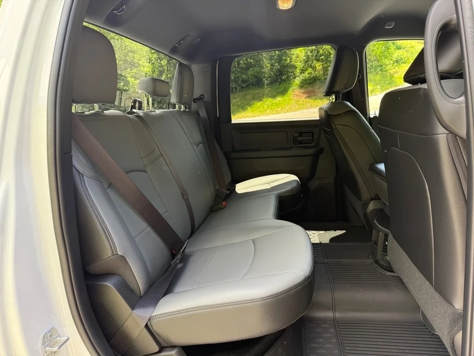 2025 Ram 2500 - Image 18 of 21