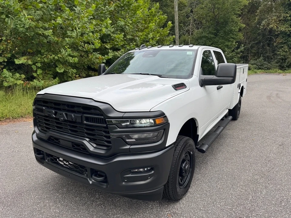 2025 Ram 2500 - Image 3 of 21