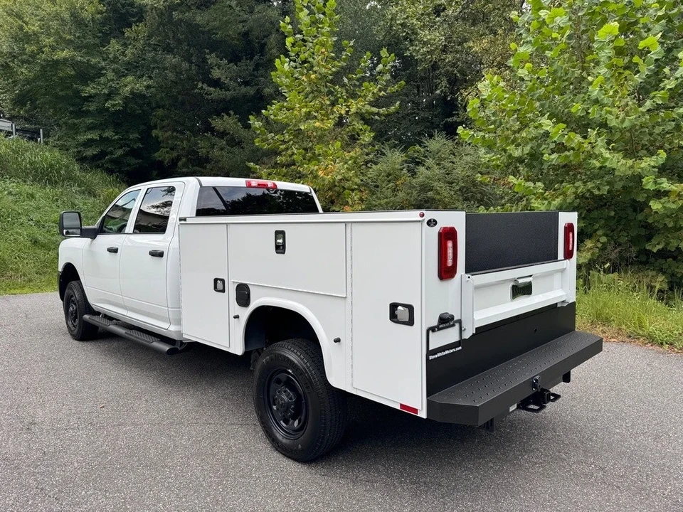 2025 Ram 2500 - Image 11 of 21
