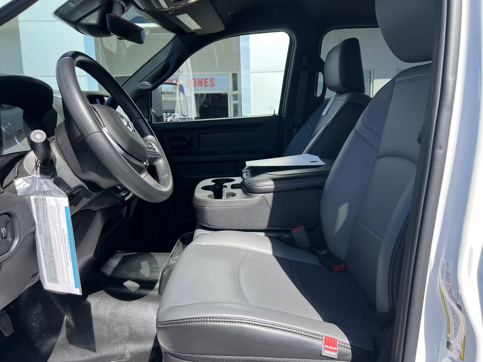 2025 Ram 2500 - Image 14 of 27