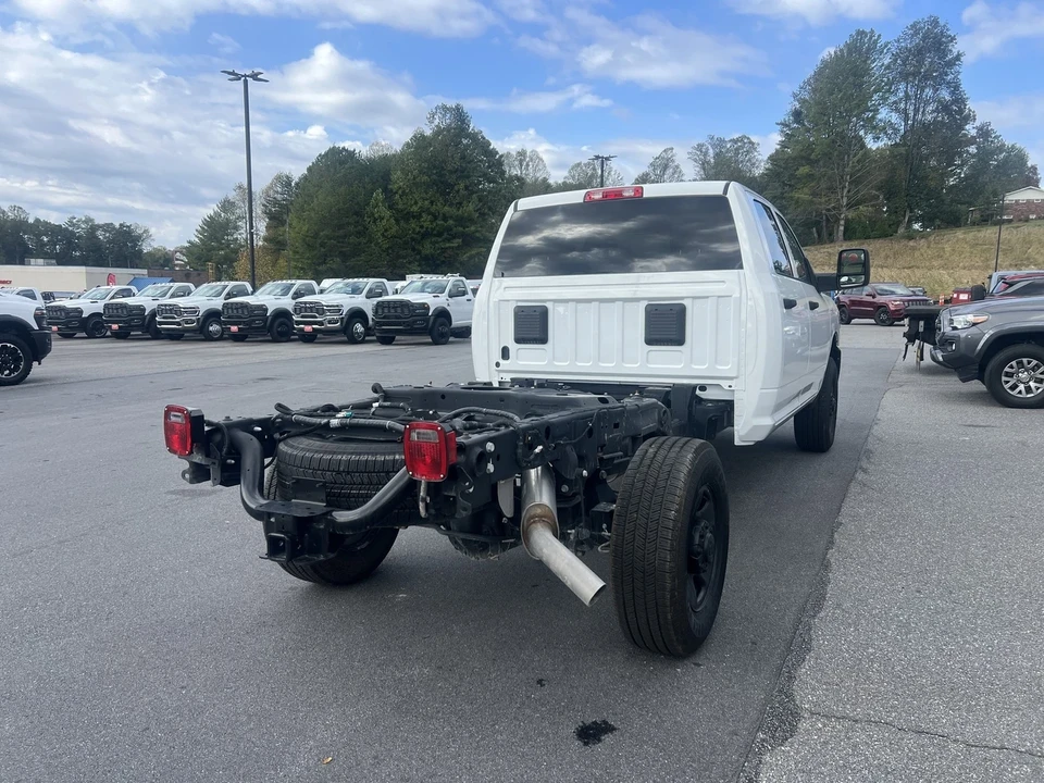 2025 Ram 2500 - Image 3 of 12