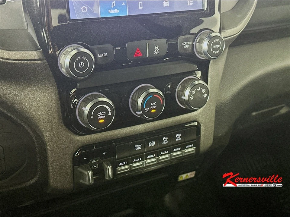 2025 Ram 2500 - Image 15 of 21