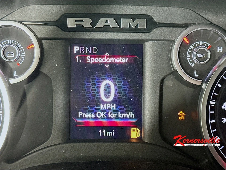 2025 Ram 2500 - Image 11 of 12