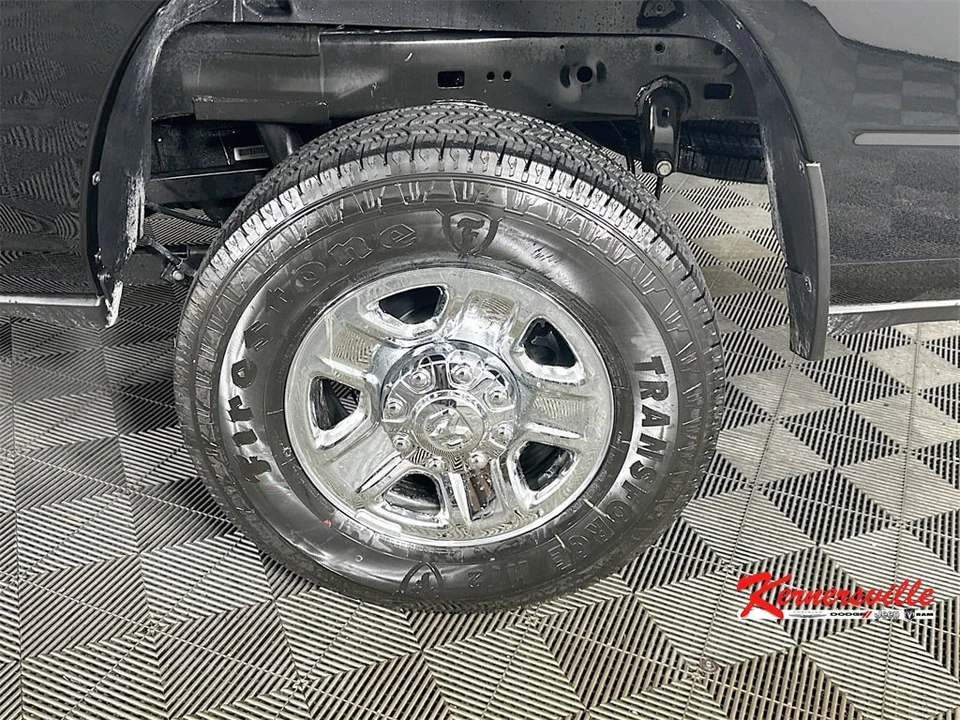 2025 Ram 2500 - Image 17 of 21