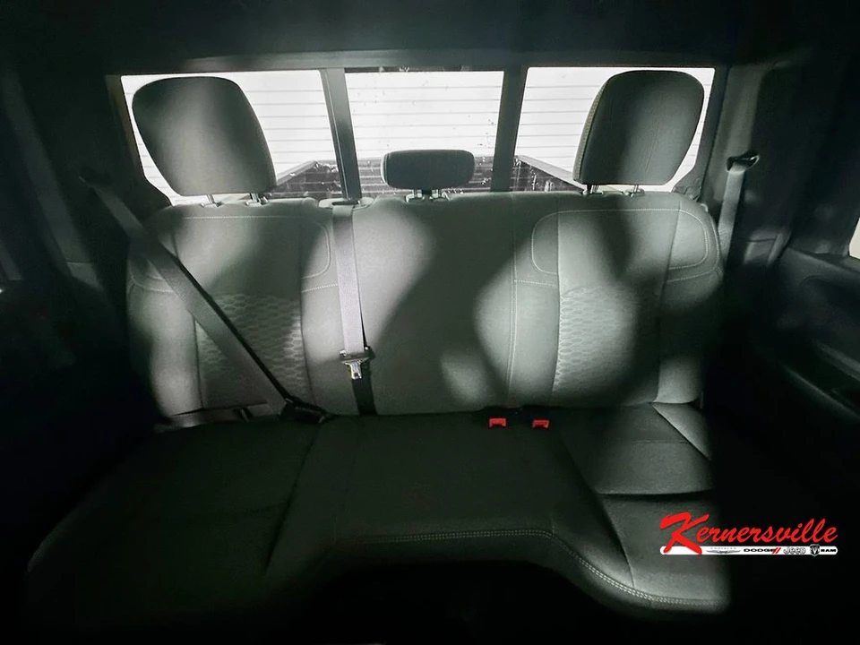 2025 Ram 2500 - Image 10 of 12