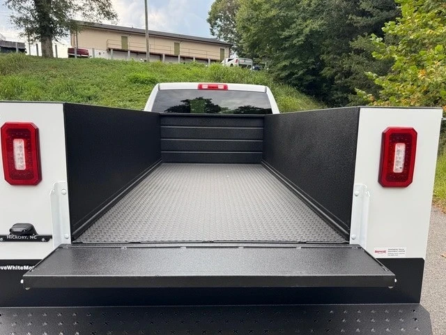 2025 Ram 2500 - Image 10 of 21