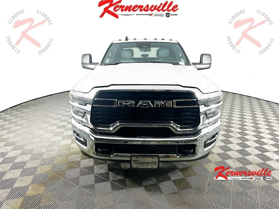 2025 Ram 2500 - Image 3 of 12