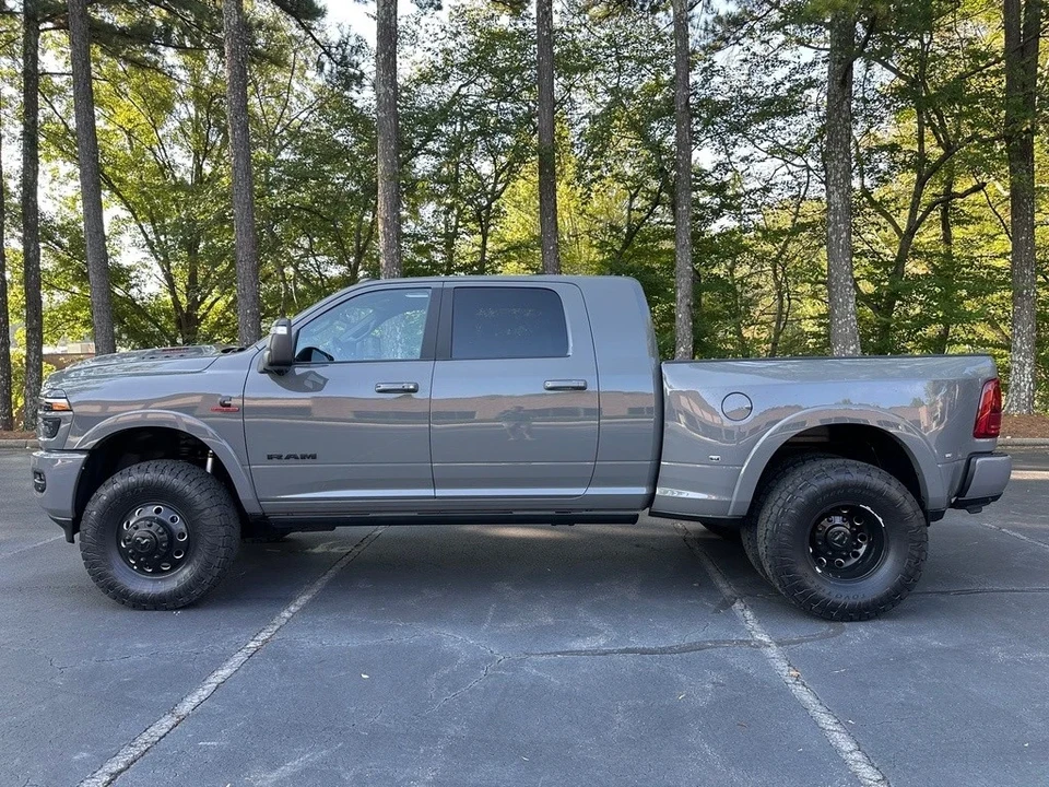 2025 Ram 3500 - Image 4 of 12