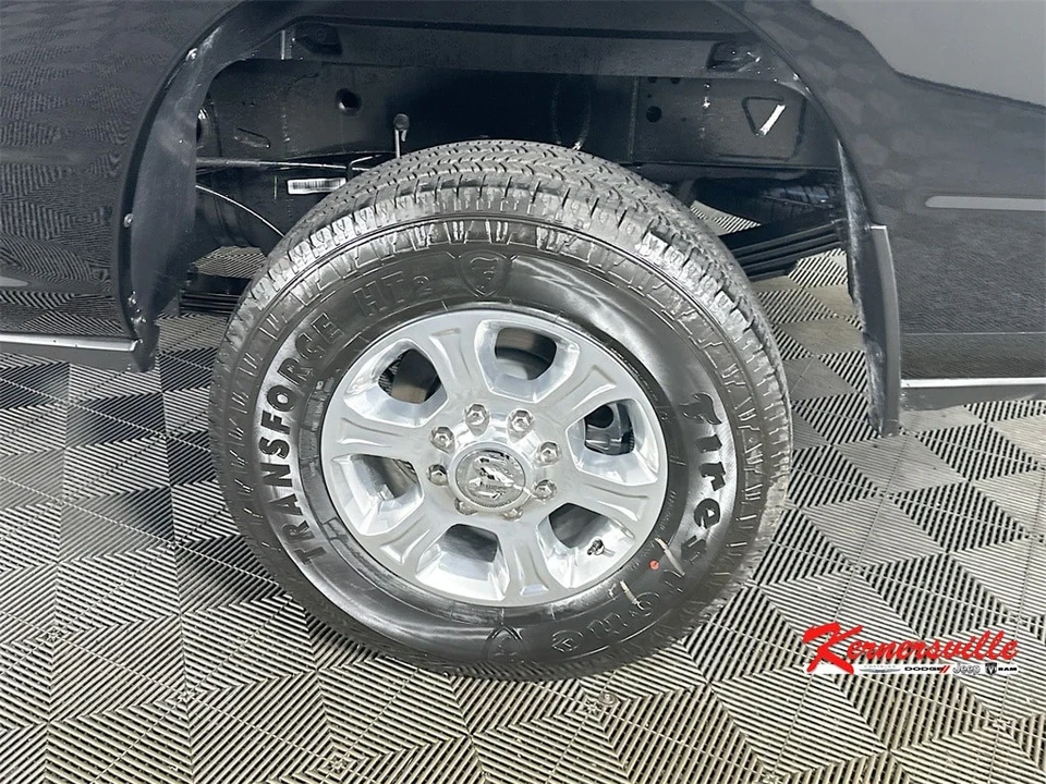 2025 Ram 3500 - Image 17 of 21