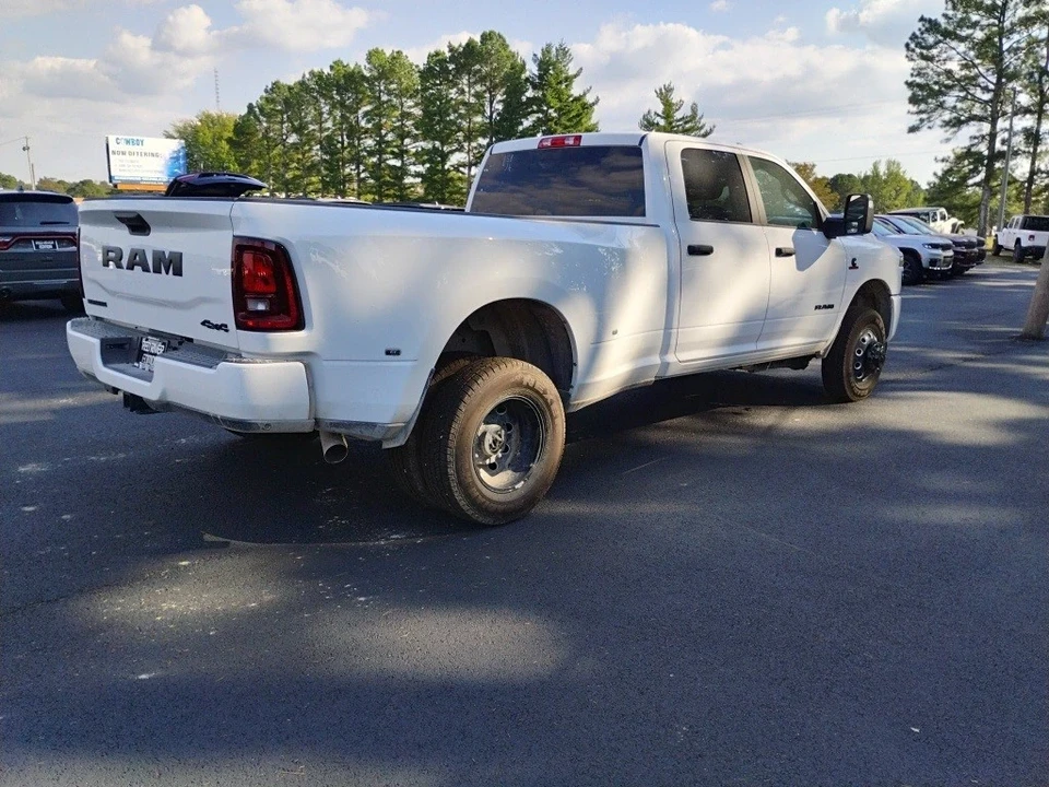 2025 Ram 3500 - Image 5 of 12