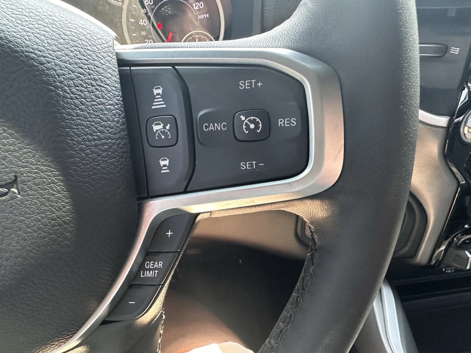 2025 Ram 3500 - Image 23 of 31