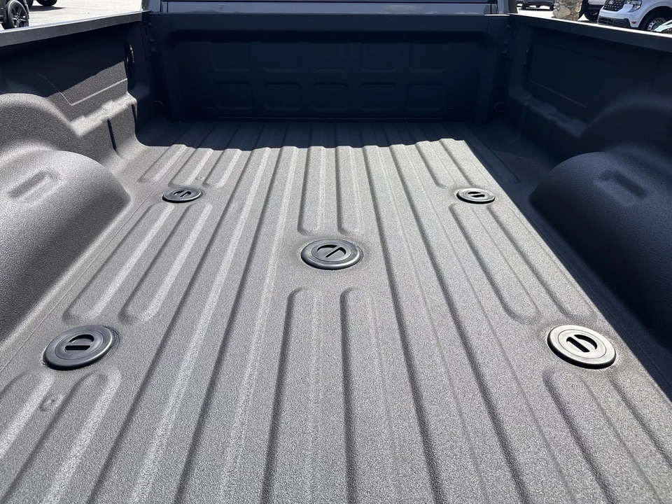 2025 Ram 3500 - Image 9 of 31