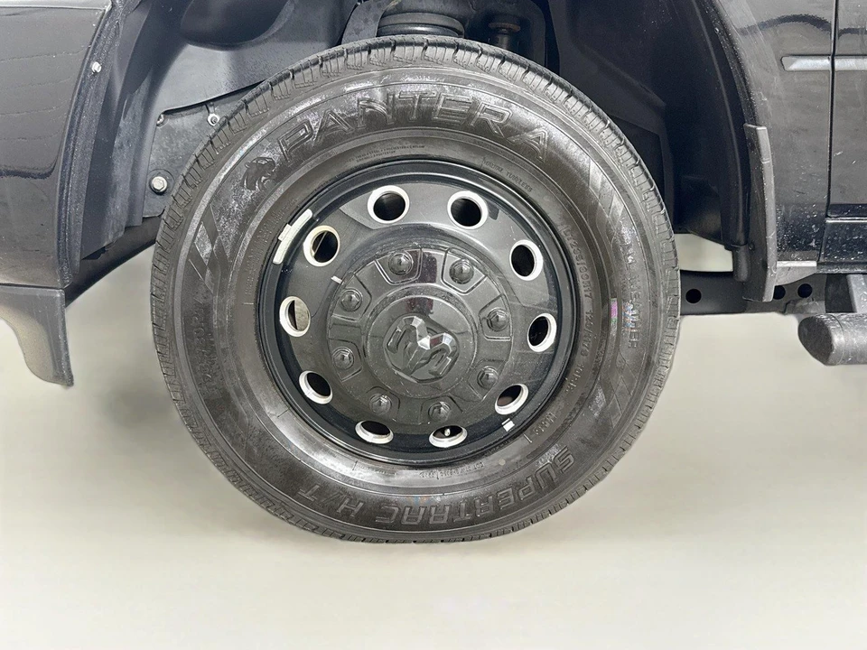 2025 Ram 3500 - Image 16 of 17
