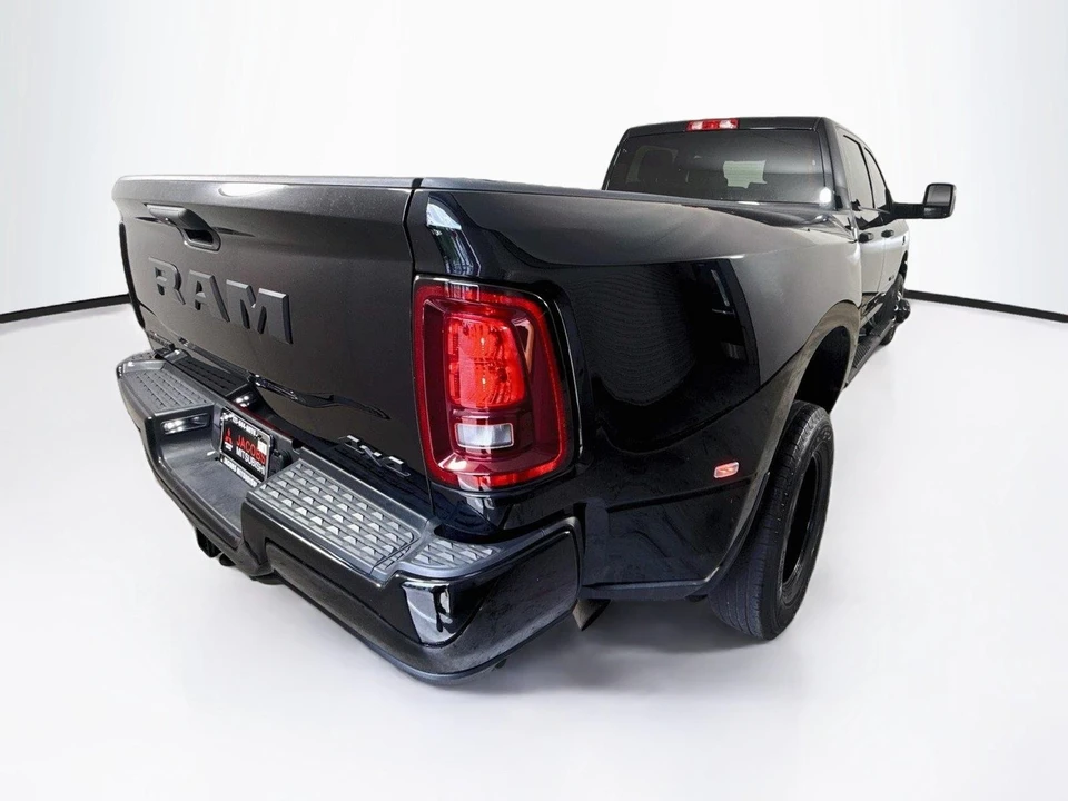 2025 Ram 3500 - Image 4 of 17