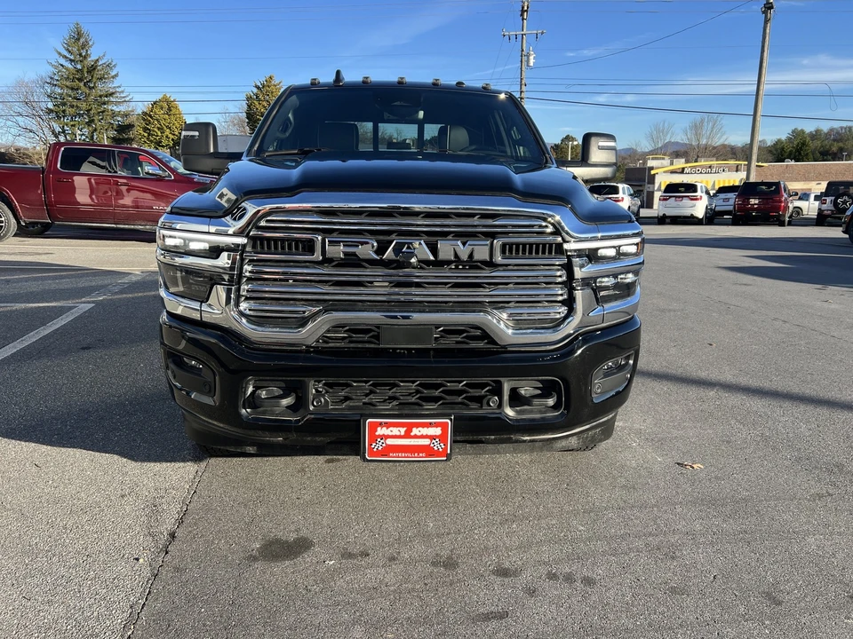 2025 Ram 3500 - Image 5 of 12