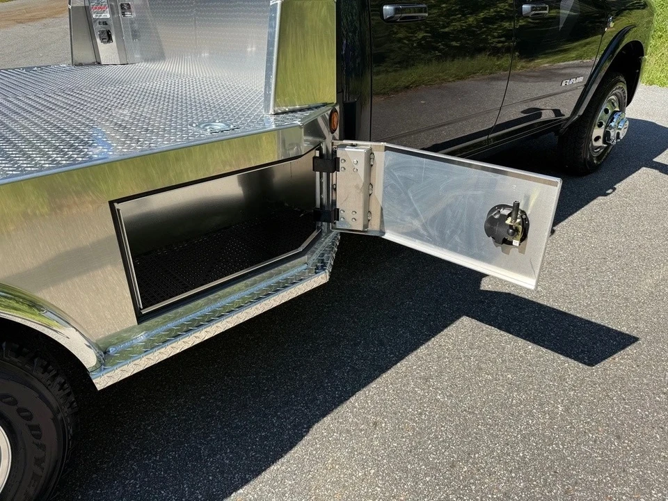 2025 Ram 3500 - Image 8 of 21