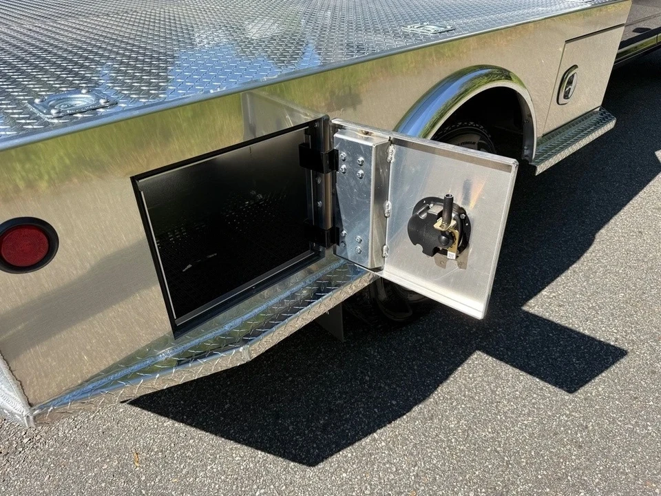 2025 Ram 3500 - Image 9 of 21
