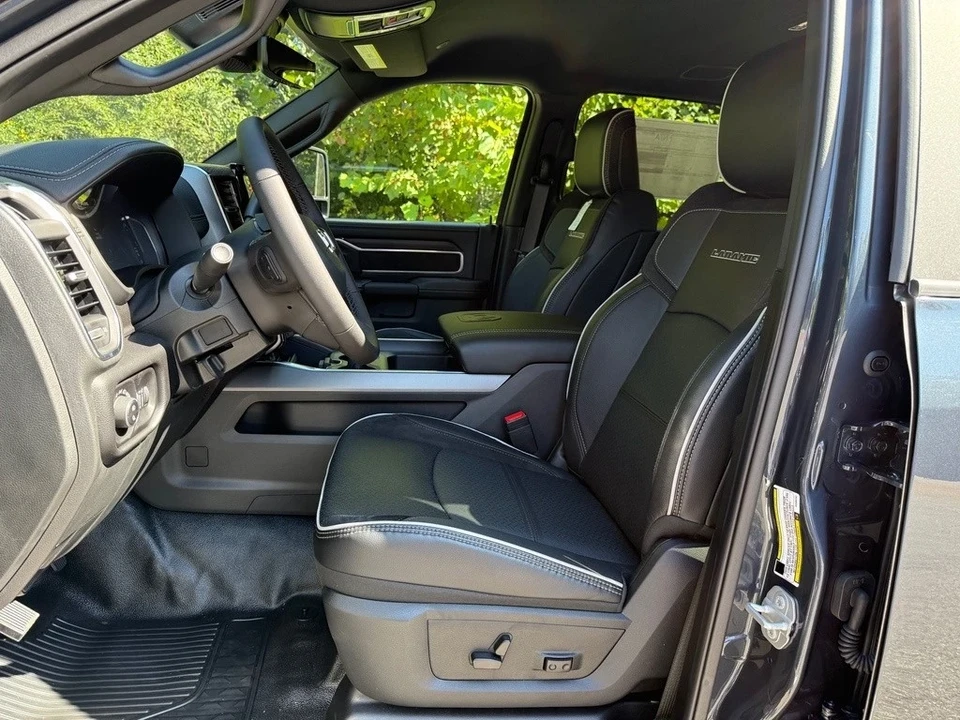 2025 Ram 3500 - Image 17 of 21