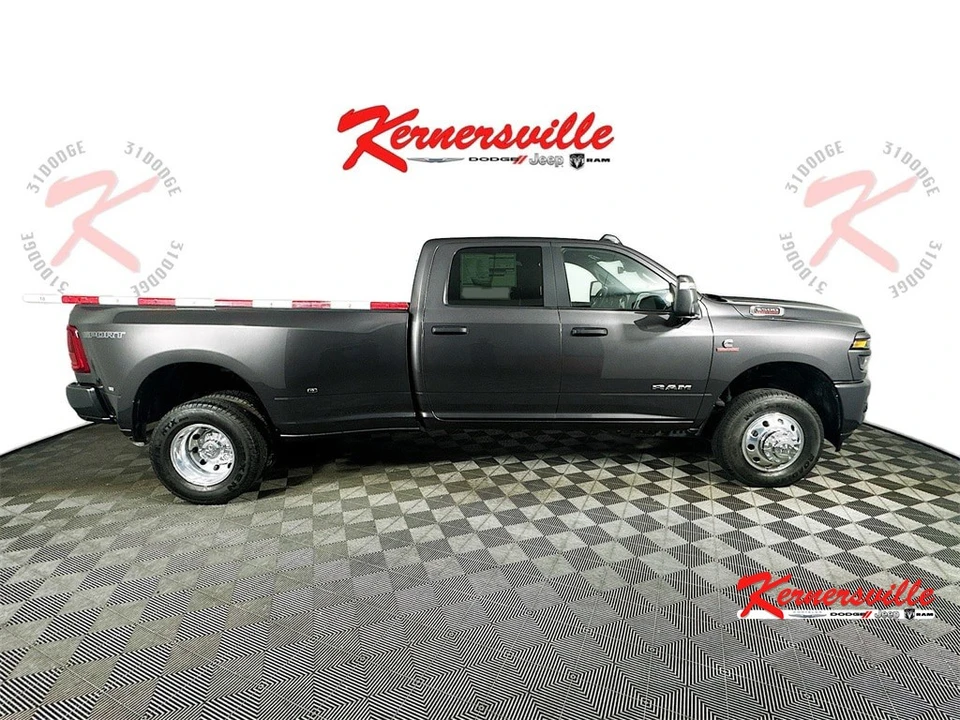 2025 Ram 3500 - Image 8 of 12
