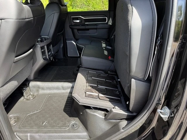 2025 Ram 3500 - Image 18 of 21