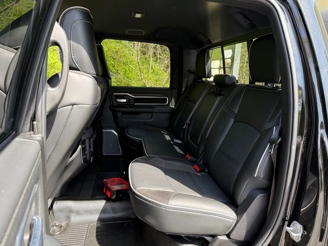 2025 Ram 3500 - Image 17 of 31