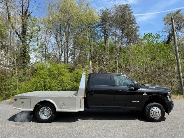 2025 Ram 3500 - Image 5 of 31