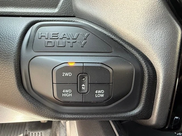 2025 Ram 3500 - Image 25 of 31