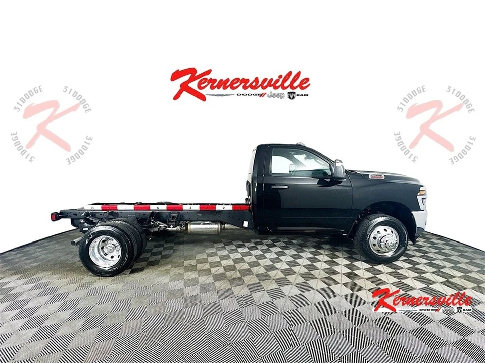 2025 Ram 3500 - Image 8 of 21