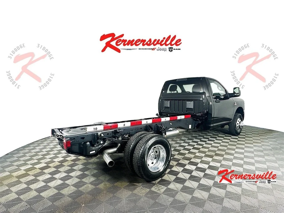 2025 Ram 3500 - Image 7 of 21