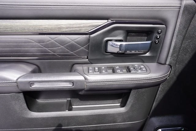2025 Ram 3500 - Image 29 of 31