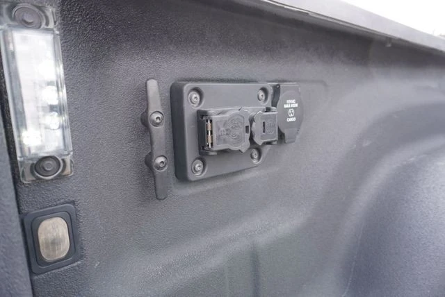 2025 Ram 3500 - Image 12 of 31