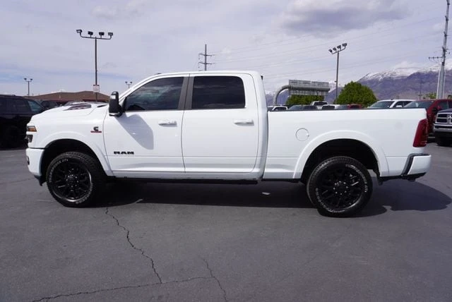 2025 Ram 3500 - Image 8 of 31