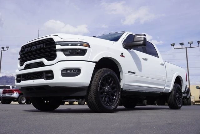 2025 Ram 3500 - Image 7 of 31