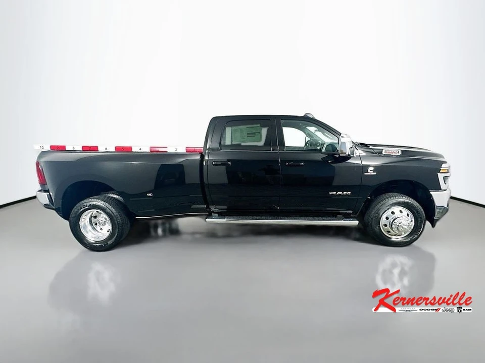 2025 Ram 3500 - Image 8 of 12
