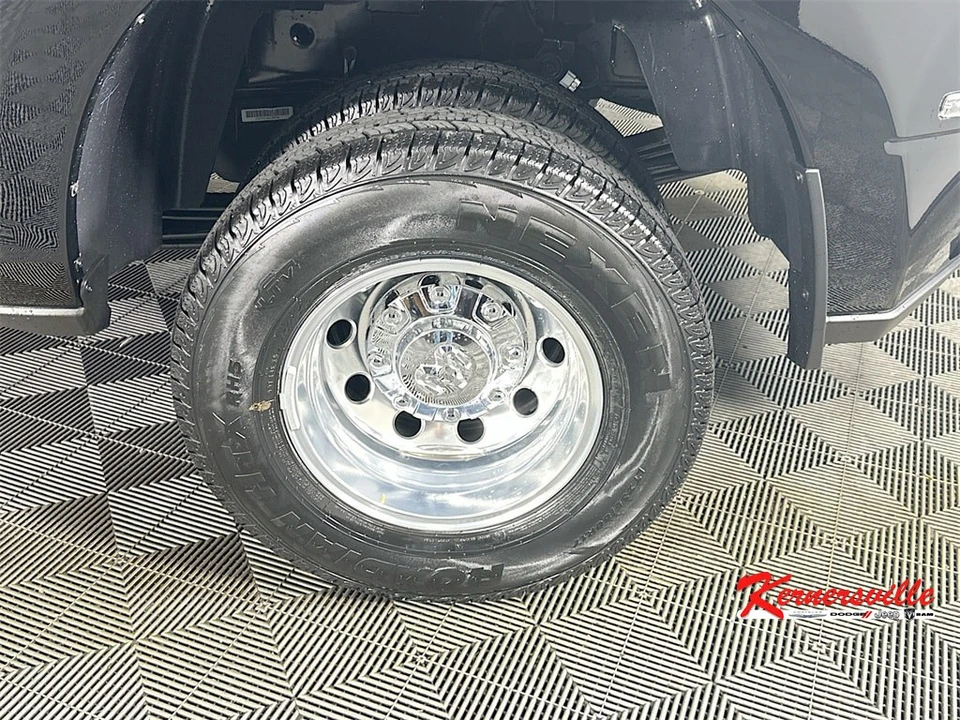 2025 Ram 3500 - Image 17 of 21