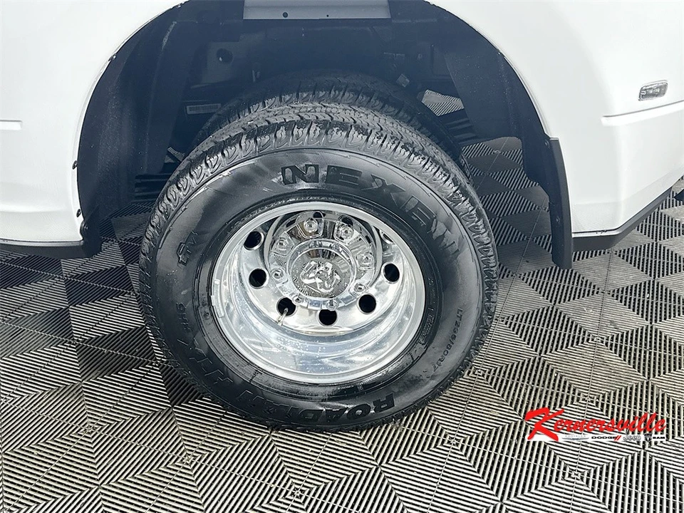 2025 Ram 3500 - Image 17 of 21