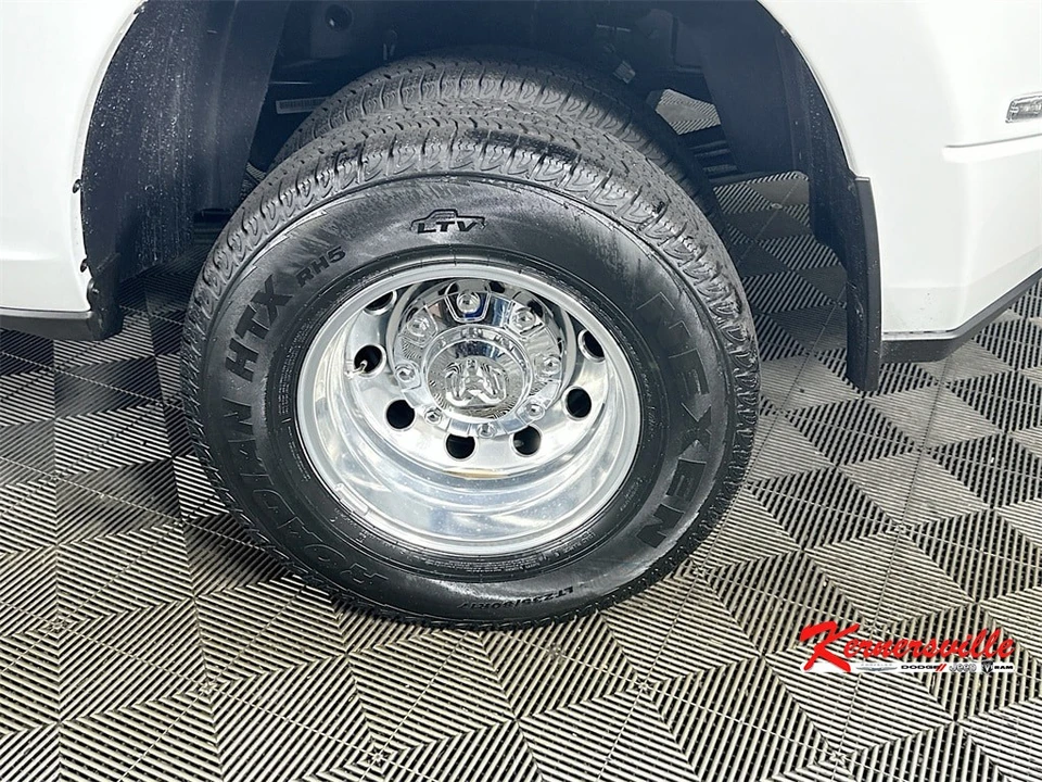 2025 Ram 3500 - Image 17 of 21