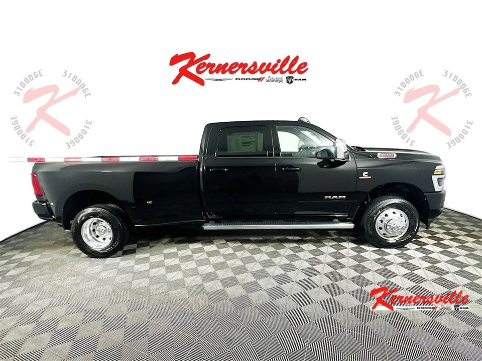 2025 Ram 3500 - Image 8 of 12