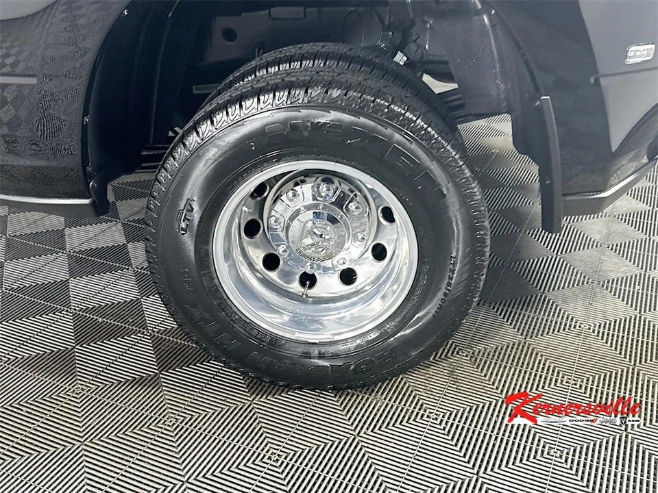 2025 Ram 3500 - Image 17 of 21