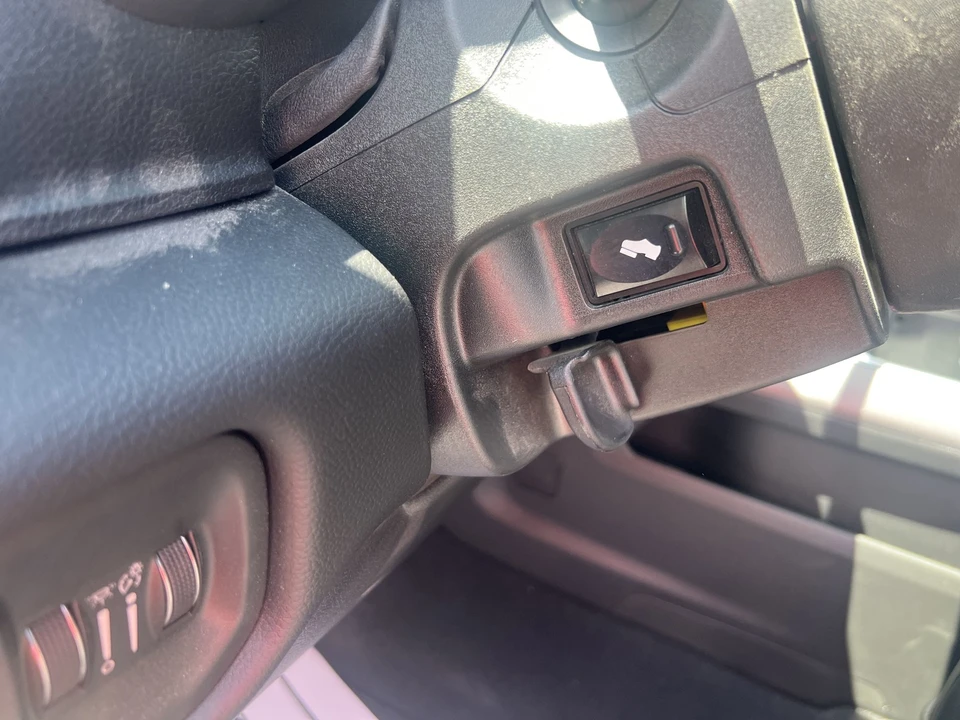 2025 Ram 3500 - Image 16 of 28