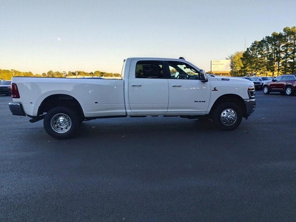 2025 Ram 3500 - Image 4 of 12