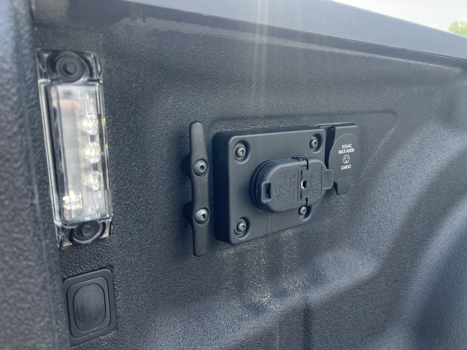 2025 Ram 3500 - Image 13 of 31
