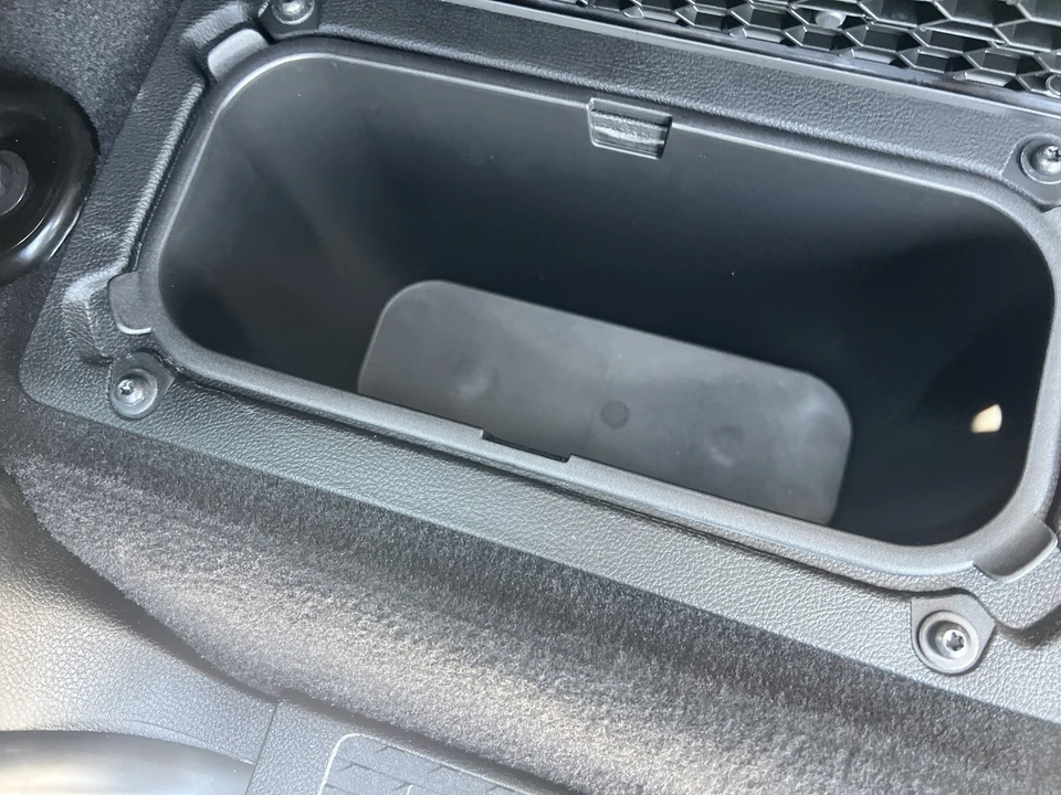 2025 Ram 3500 - Image 21 of 31